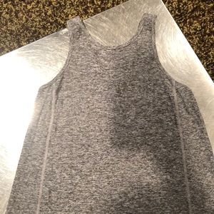 Beyond Yoga Gray tank